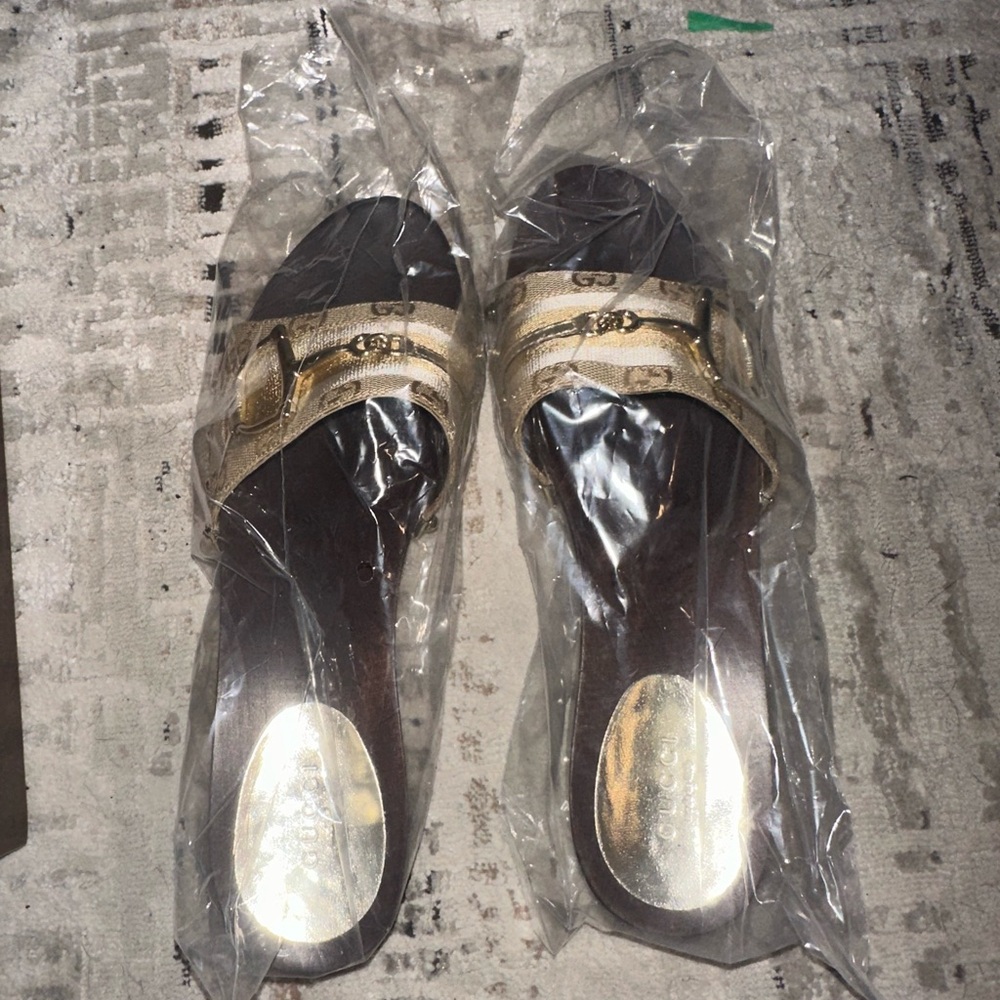 Gucci Vintage Wood Clog Slides BRAND NEW - Picture 2 of 6